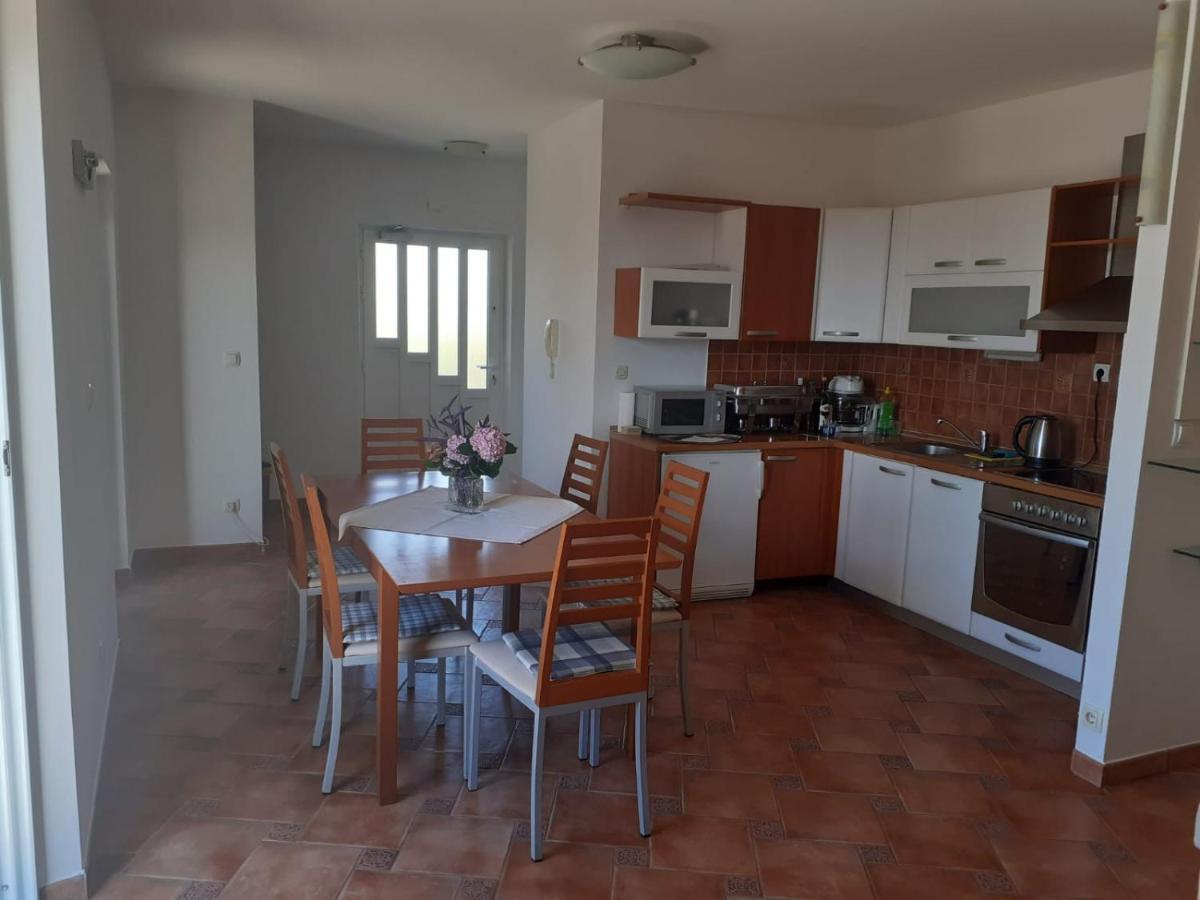 Apartments Ilicic 苏佩塔尔 外观 照片
