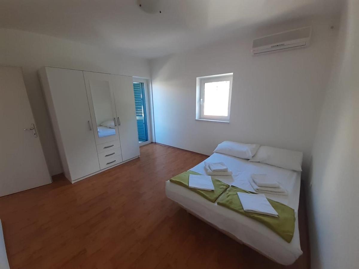 Apartments Ilicic 苏佩塔尔 外观 照片